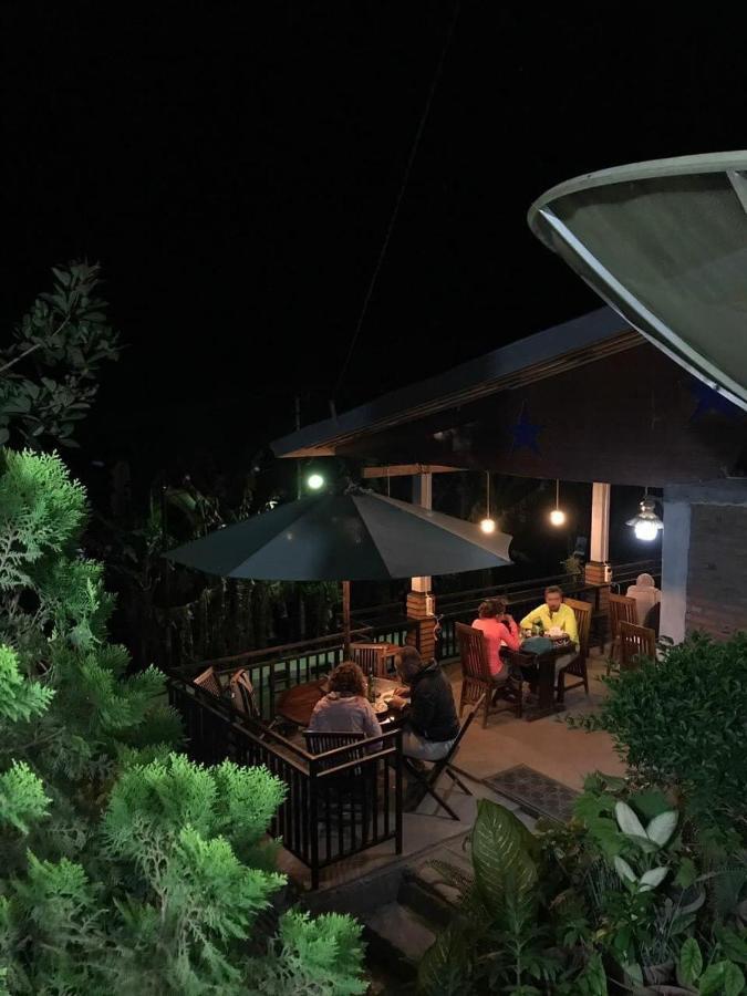 Bintang By Tobias Lodge Cafe & Restaurant Kelimutu Dış mekan fotoğraf